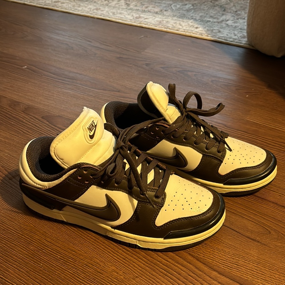 Nike Dunks - Picture 3 of 7